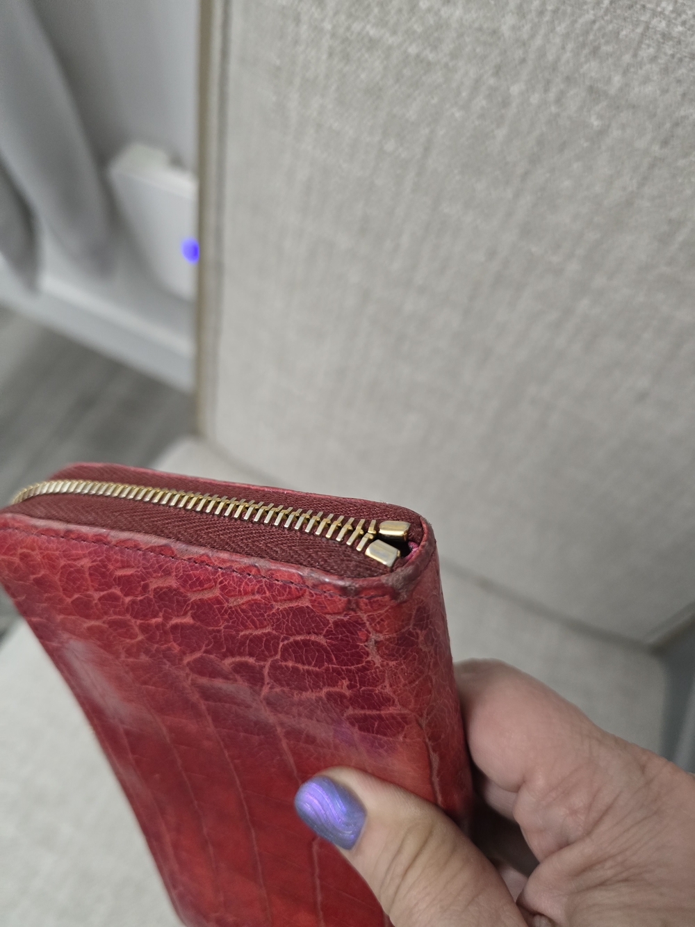 Miu Miu Red Croc-Embossed Zip Around Long Wallet - Picture 6 of 13